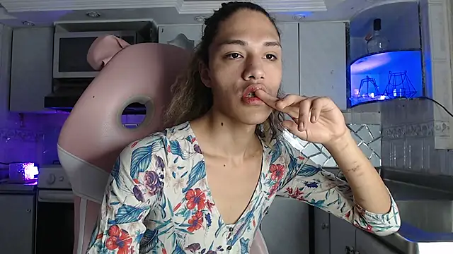 CrisOzzz online show from March 19, 2026, 5:46 pm