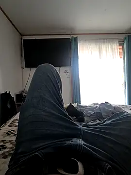 Snapshot of Edu235 chatting on April 3, 2026, 10:27 pm Edu235 online show from April 3, 2026, 10:27 pm