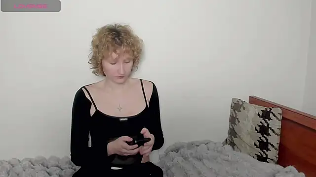 Snapshot of AnnStasia chatting on February 24, 2026, 3:57 pm AnnStasia online show from February 24, 2026, 3:57 pm