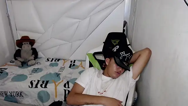 Street poemm  online show from March 18, 2026, 10:18 am