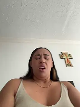 Eyssha online show from March 6, 2026, 2:01 pm