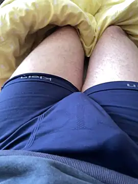 Snapshot of comokalii chatting on February 23, 2026, 9:43 am comokalii online show from February 23, 2026, 9:43 am