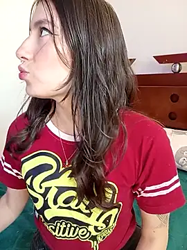 Sweett Karol online show from March 22, 2026, 6:20 pm