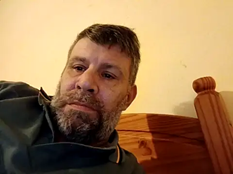 stud2512 online show from March 11, 2026, 10:26 pm