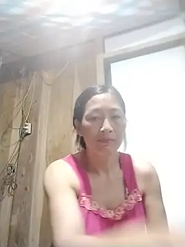 lris-Beauty77 online show from July 25, 2026, 11:44 pm