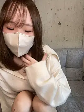 maikachan  online show from April 28, 2026, 3:00 am