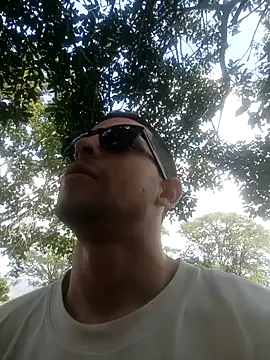 Snapshot of crisstars chatting on February 28, 2026, 8:19 pm crisstars online show from February 28, 2026, 8:19 pm