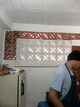 Snapshot of crisstars chatting on February 22, 2026, 2:52 pm crisstars online show from February 22, 2026, 2:52 pm