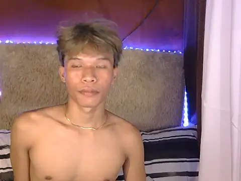 Nick cummer12 online show from April 8, 2026, 1:34 pm