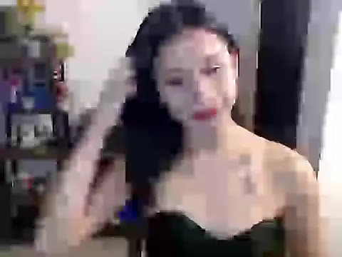Snapshot of sweetasian_zoe chatting on March 13, 2026, 8:25 pm sweetasian zoe online show from March 13, 2026, 8:25 pm