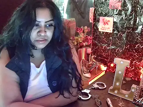 Snapshot of MistressMileenaMiami chatting on July 15, 2026, 6:09 am MistressMileenaMiami online show from July 15, 2026, 6:09 am