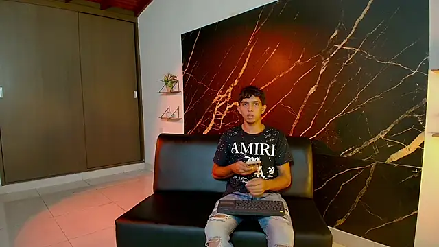 Snapshot of thiago_moreno chatting on February 28, 2026, 12:38 pm thiago moreno online show from February 28, 2026, 12:38 pm