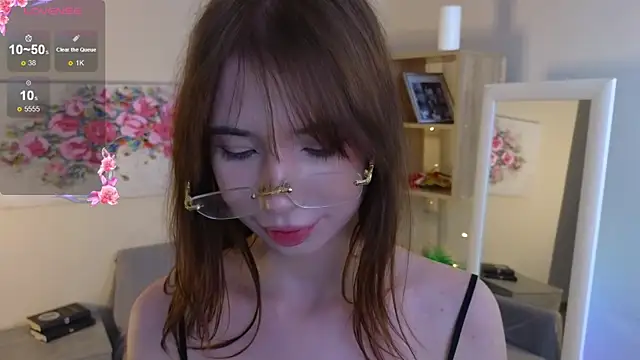 Jennin Hearl online show from April 18, 2026, 7:58 pm