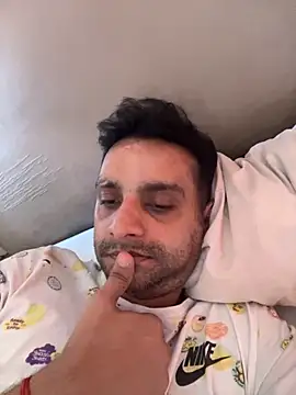 Snapshot of online4u08 chatting on April 11, 2026, 10:30 am online4u08 online show from April 11, 2026, 10:30 am