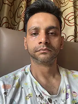 Snapshot of online4u08 chatting on April 12, 2026, 5:33 am online4u08 online show from April 12, 2026, 5:33 am