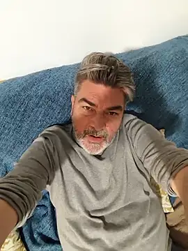 Snapshot of eruzam59000 chatting on February 23, 2026, 6:30 pm eruzam59000 online show from February 23, 2026, 6:30 pm