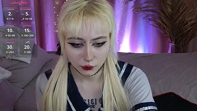 Snapshot of rraffaellka chatting on May 12, 2026, 9:32 pm rraffaellka online show from May 12, 2026, 9:32 pm