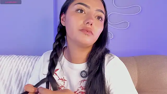 NinaAngel6 online show from May 15, 2026, 4:05 pm