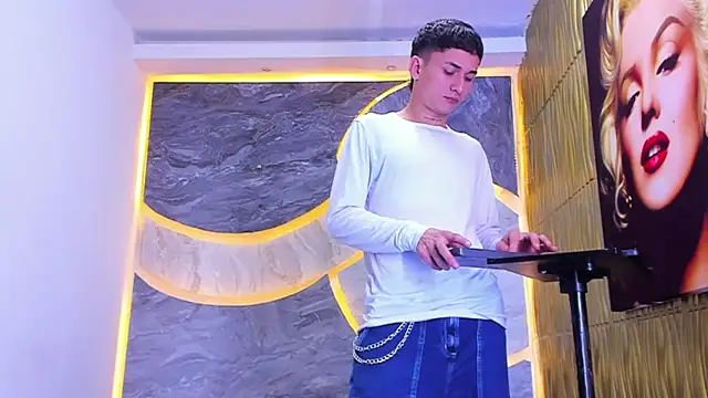 Matheus Ic  online show from February 27, 2026, 9:03 pm