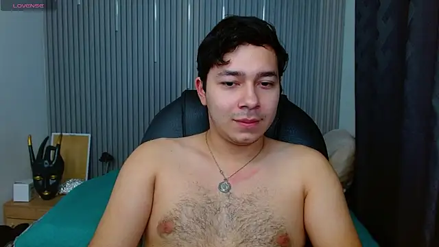 Snapshot of Julian_Smith21 chatting on May 9, 2026, 4:38 am Julian Smith21 online show from May 9, 2026, 4:38 am