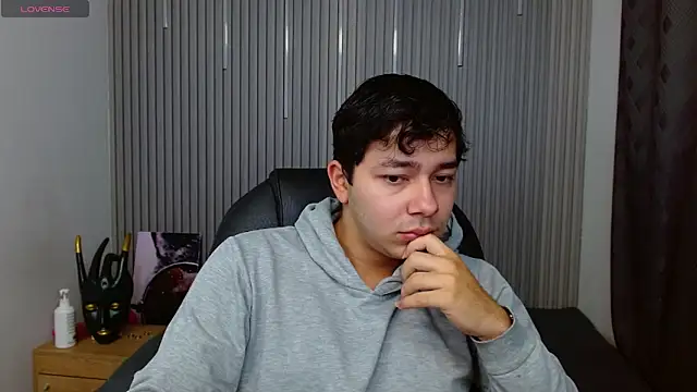 Snapshot of Julian_Smith21 chatting on April 24, 2026, 3:08 am Julian Smith21 online show from April 24, 2026, 3:08 am