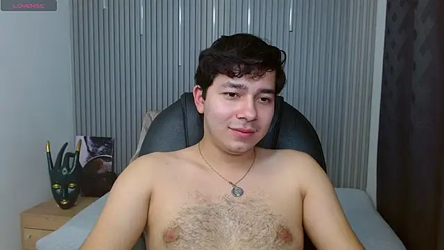 Snapshot of Julian_Smith21 chatting on May 8, 2026, 4:49 am Julian Smith21 online show from May 8, 2026, 4:49 am