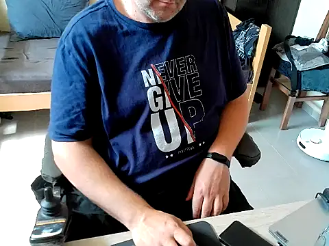 pozitiva000 online show from July 3, 2026, 1:06 pm