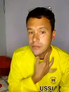 Snapshot of Ferrandiz23 chatting on February 24, 2026, 9:15 pm Ferrandiz23 online show from February 24, 2026, 9:15 pm