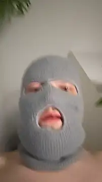 Snapshot of TwilledOverbite chatting on February 27, 2026, 9:25 pm TwilledOverbite online show from February 27, 2026, 9:25 pm