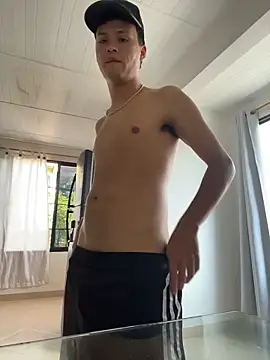 Snapshot of Robkyller chatting on March 3, 2026, 8:27 pm Robkyller online show from March 3, 2026, 8:27 pm