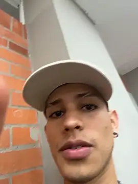 HarryGaze online show from April 7, 2026, 3:36 pm