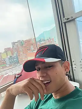 HarryGaze online show from March 24, 2026, 5:13 pm