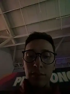 Thiago Jones1 online show from April 3, 2026, 4:30 am