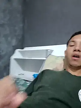 Gustavo063safado online show from February 25, 2026, 1:55 pm