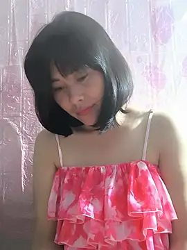 juicy-milu online show from July 15, 2026, 2:57 pm