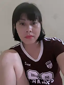 juicy-milu online show from June 8, 2026, 2:17 pm