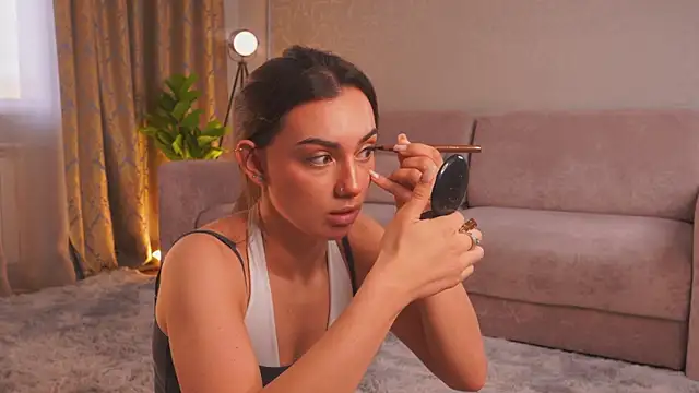 Snapshot of EnriquetaLemma chatting on March 18, 2026, 11:46 am EnriquetaLemma online show from March 18, 2026, 11:46 am