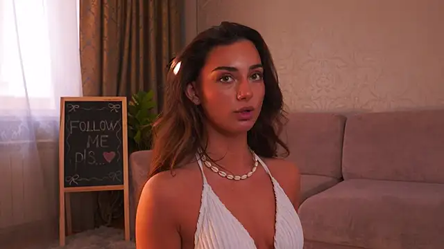 Snapshot of EnriquetaLemma chatting on March 24, 2026, 3:50 am EnriquetaLemma online show from March 24, 2026, 3:50 am