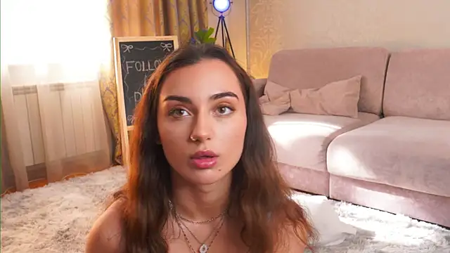 Snapshot of EnriquetaLemma chatting on March 15, 2026, 8:32 am EnriquetaLemma online show from March 15, 2026, 8:32 am