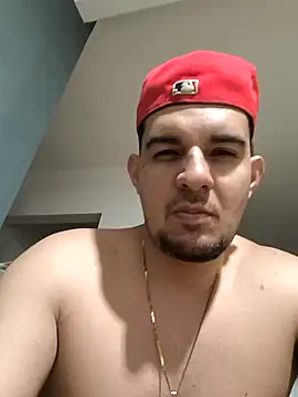 Snapshot of Jaramill07 chatting on February 23, 2026, 10:43 pm Jaramill07 online show from February 23, 2026, 10:43 pm