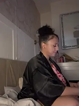 Snapshot of mayawesttt chatting on April 8, 2026, 9:38 pm mayawesttt online show from April 8, 2026, 9:38 pm