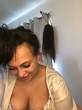 Snapshot of mayawesttt chatting on March 11, 2026, 12:54 pm mayawesttt online show from March 11, 2026, 12:54 pm