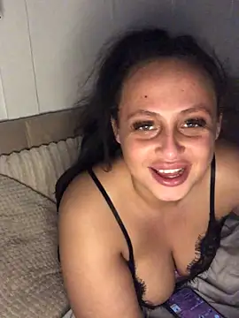 Snapshot of mayawesttt chatting on March 28, 2026, 5:52 am mayawesttt online show from March 28, 2026, 5:52 am