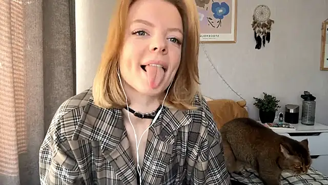 Snapshot of Marry_Sornatiko chatting on March 1, 2026, 12:27 pm Marry Sornatiko online show from March 1, 2026, 12:27 pm