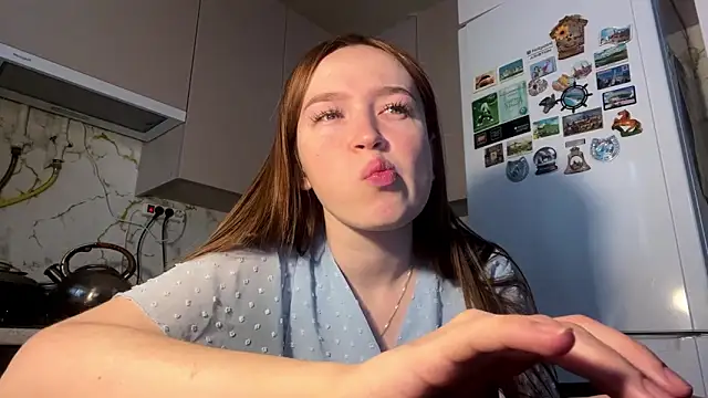 Hanna  Montanna online show from March 12, 2026, 1:59 pm