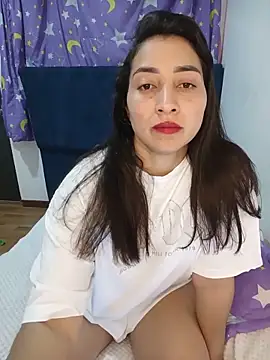 Snapshot of ANGELY_WET_JEET chatting on June 11, 2026, 3:25 am ANGELY WET JEET online show from June 11, 2026, 3:25 am
