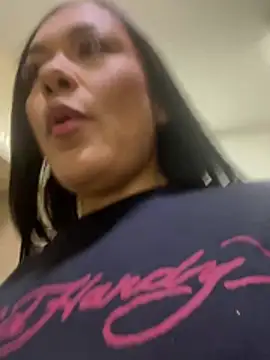 Snapshot of Tiffanyy_Lam chatting on February 25, 2026, 9:36 pm Tiffanyy Lam online show from February 25, 2026, 9:36 pm