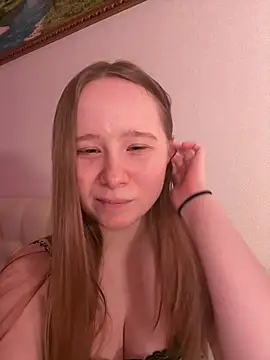 cutefoxieee online show from August 4, 2026, 10:14 pm