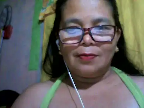 Snapshot of Flowerblossom123 chatting on May 10, 2026, 2:30 pm Flowerblossom123 online show from May 10, 2026, 2:30 pm