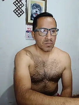DIEGOLUIS2026 online show from June 26, 2026, 5:02 am